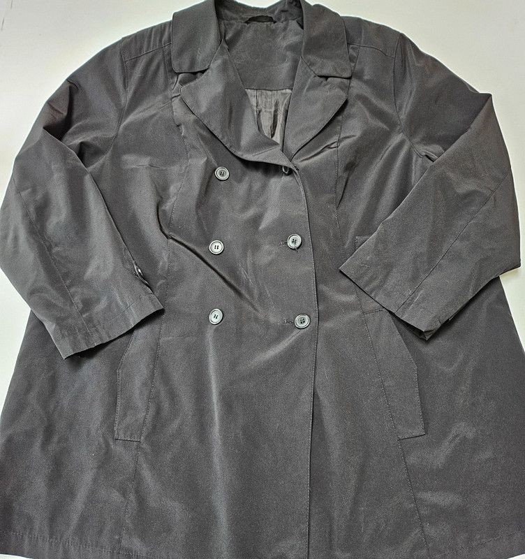Essence black lightweight mid-length trench coat for women size 18-20 XXL button-up style