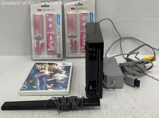 Nintendo Wii RVL-101 Black Console, 2 Remote Cachets, 1 Video Game, Sensor Bar