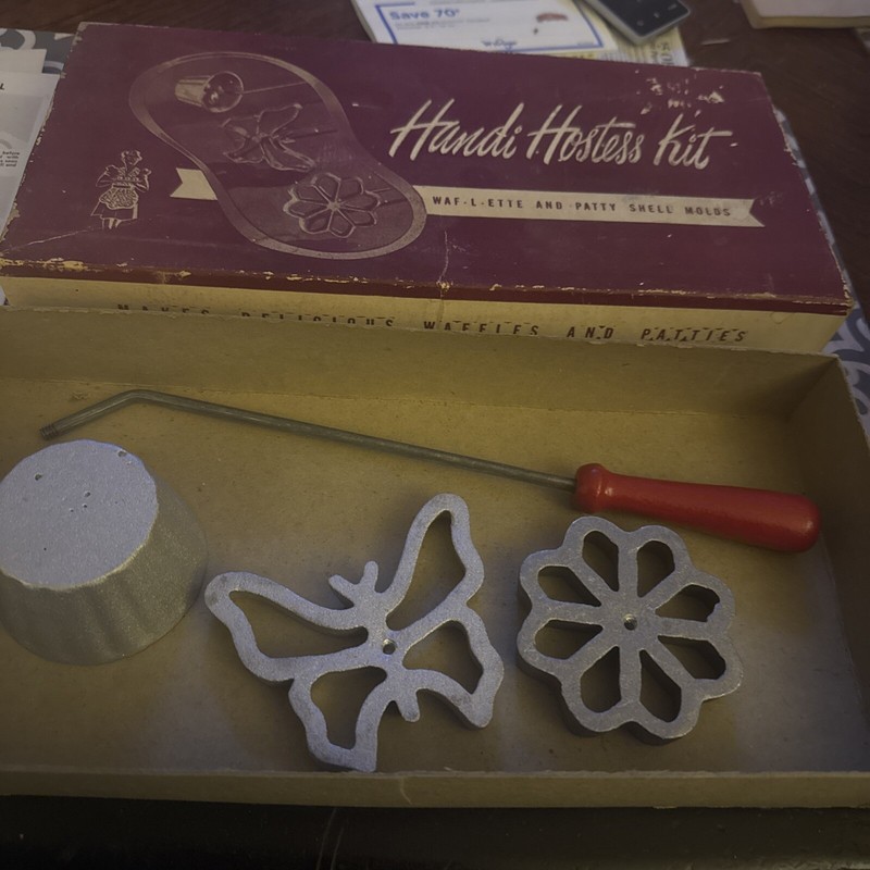 Vintage Bonley Handi Hostess Kit Waf-l-ette Patty Shell Molds Rosette  USA