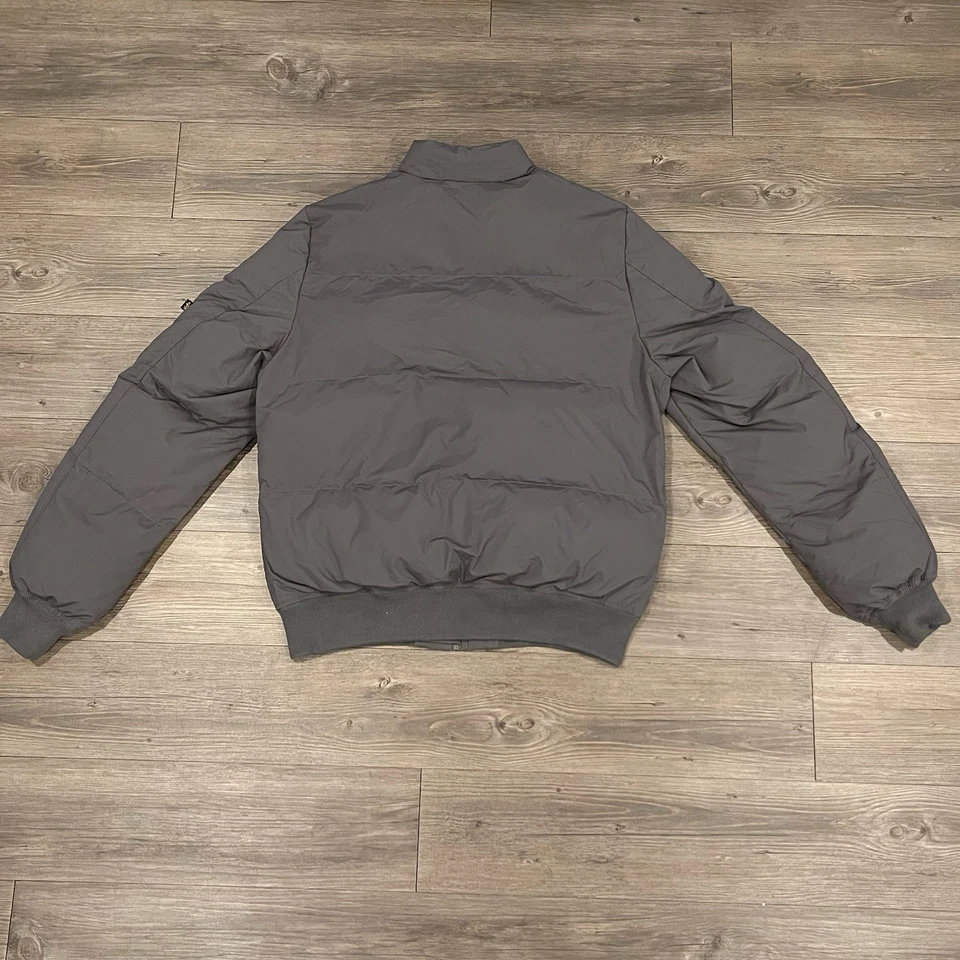 Alpha Industries Adults Puffer Bomber Jacket Men’s M Gray - Image 2 of 4