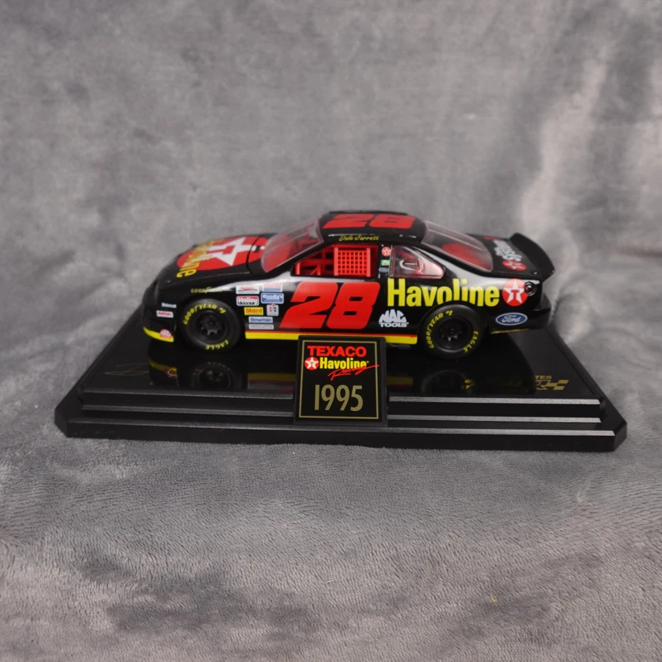 Vintage 1995 Dale Jarrett Texaco Havoline 28 Thunderbird 1/24 Die-Cast Bank - Image 2 of 4