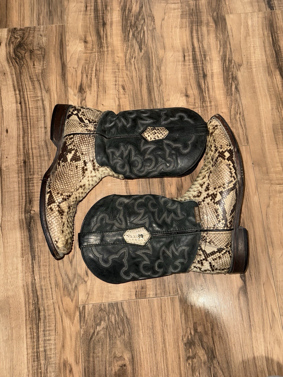 Python Shake  Boots - image 1