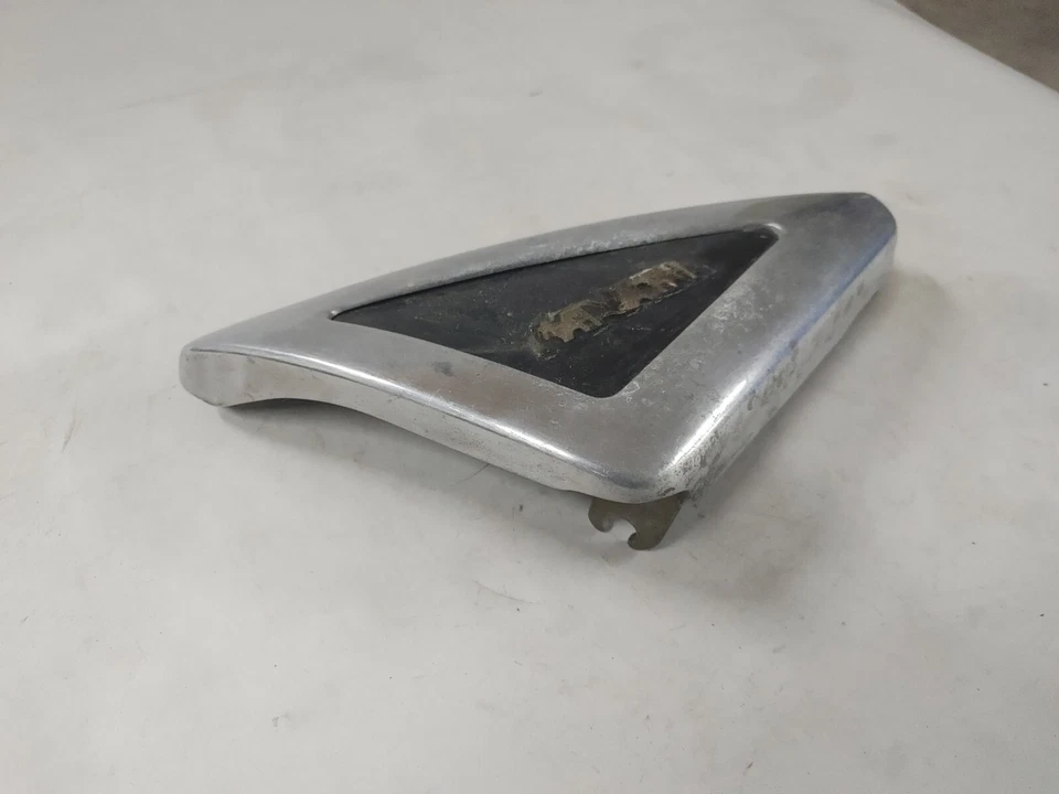 Yamaha XJ750 1982 Maxim LH cubierta lateral (#2) 15R-21710-00-6G Foto 3 de 4