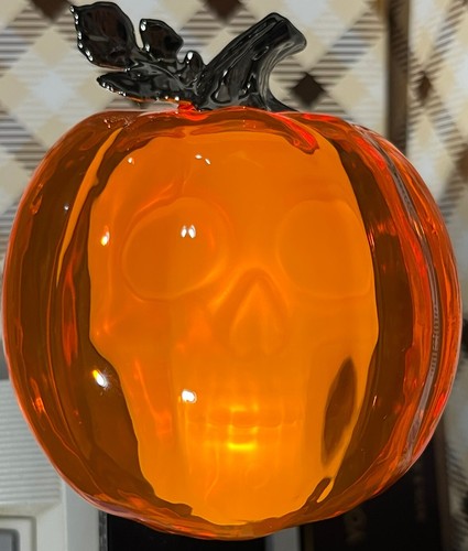 Bath & Body Works Wallflowers Duftstecker Halloween Kürbis Totenkopf beleuchtet LE - Bild 7 von 9
