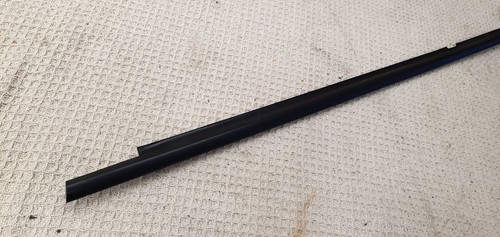 Vauxhall Opel Astra H Mk5 Left Upper Rear Door Window Waist Moulding Weatherstri - Picture 6 of 10