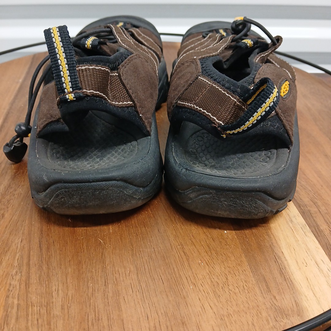 Sandali sportivi Keen Newport H2 impermeabili in pelle marrone da uomo taglia 8 5