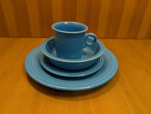 Fiesta Ware HLC 4-Piece Place Setting PEACOCK Blue Fiestaware Set USA - GUC