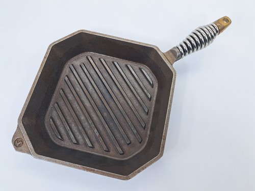 FINEX 10" Cast Iron Grill Pan Grillet  Heavy-Duty, USA Made No. 10