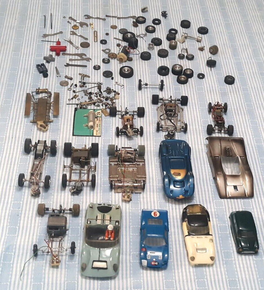 Excellent Vintage 1/24 Slot Car Lot 6 Working W/ Accessories and Parts