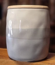 Dowan Kitchen Canister with Bamboo Sealed Lid New in Box