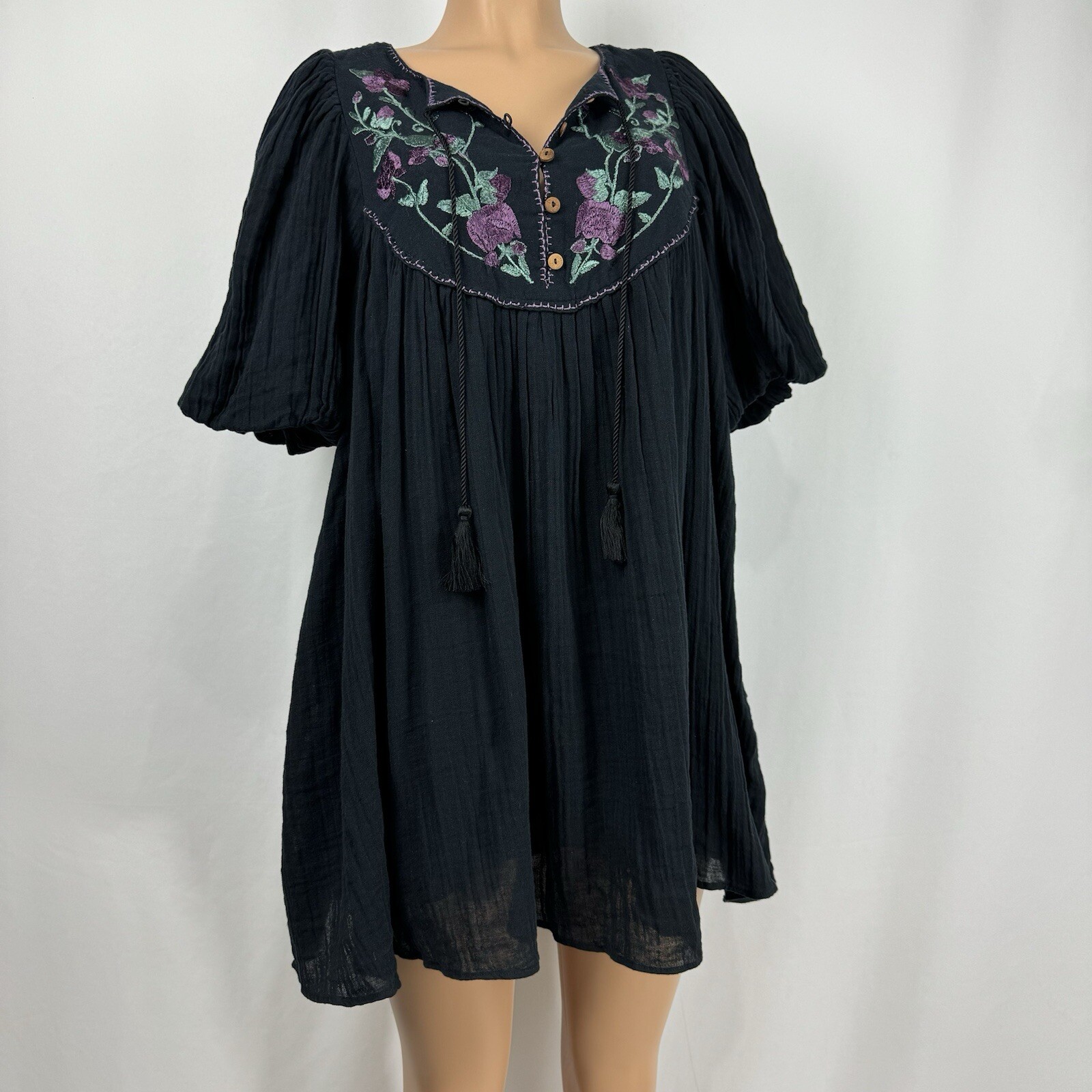 Free People NEW XS Rosa Linda Black Floral Embroidered Mini Dress Gauze Tassel