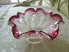 Lg. MID CENTURY CRANBERRY MURANO ASHTRAY/BOWL: Controlled Bubbles,Aventurine, 9"
