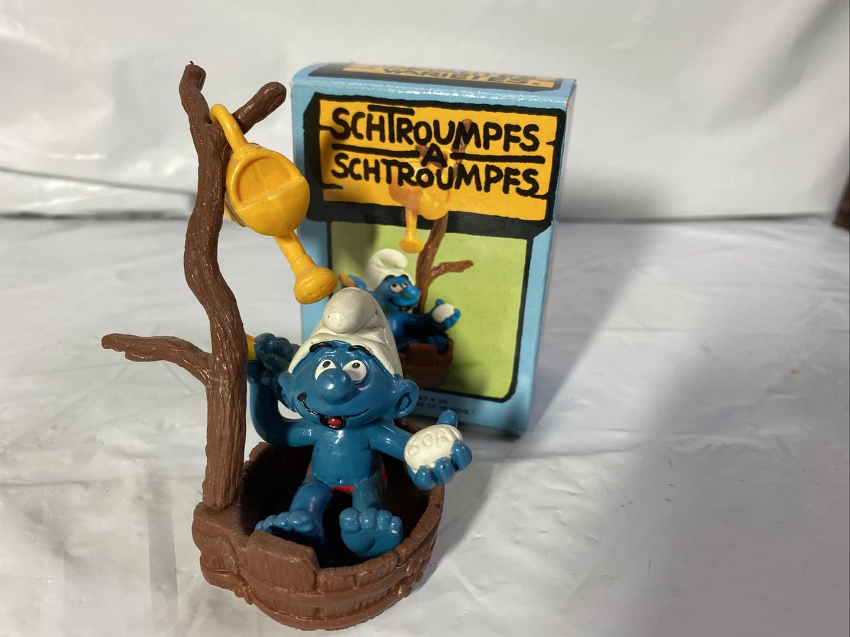 Vintage Super Smurf BATHTUB Smurf Schleich 4.0235 IN German