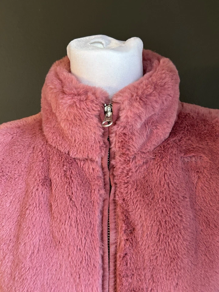 NWT J. Crew Factory J.Crew Women's Plush Faux Fur Full Zip Vest Guava Berry XXS - Image 4 of 4