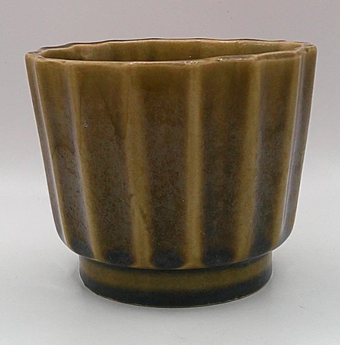 Antique Brush McCoy Pottery Olive Green Ribbed Ceramic Planter Model No. C221