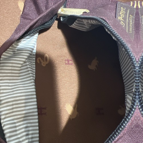 Loungefly x Harry Potter Hogwarts Häuser Rucksack - Bild 9 von 9
