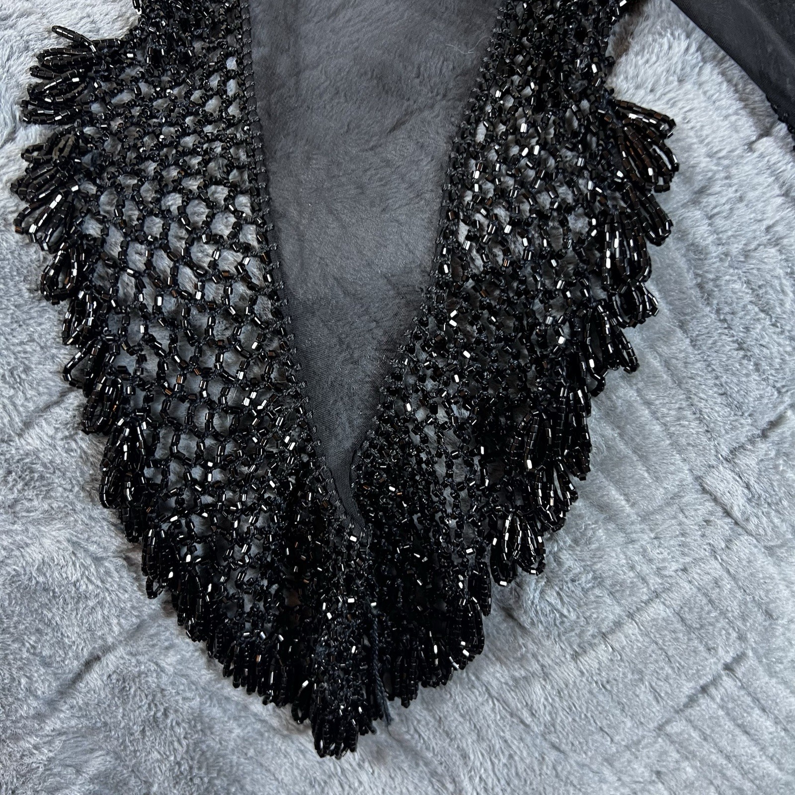 Sheer w/ 3” Beaded Border Triangular Wrap/Shawl S… - image 4