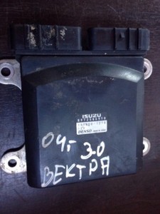 Motorsteuergerät-ECU 8972586910 für Opel Vectra C / Renault Velsatis 3.0 Cdti