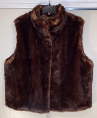 Mondi Sports Faux Fur Gilet Vest Women s 42 / 10