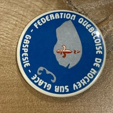 Federation Quebecoise Hockey Pin Button Gaspesie Round Blue Vintage Pinback