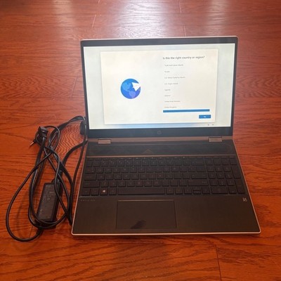 HP Pavilion x360 15.6'' Touch i5-8250U 8GB RAM Windows 11 Silver 2-in-1 Laptop