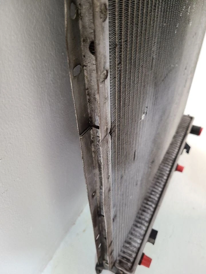 2001-2005 FORD EXPLORER Radiator Sport Trac 1L5Z8005NA 01-05 Foto 2 de 4