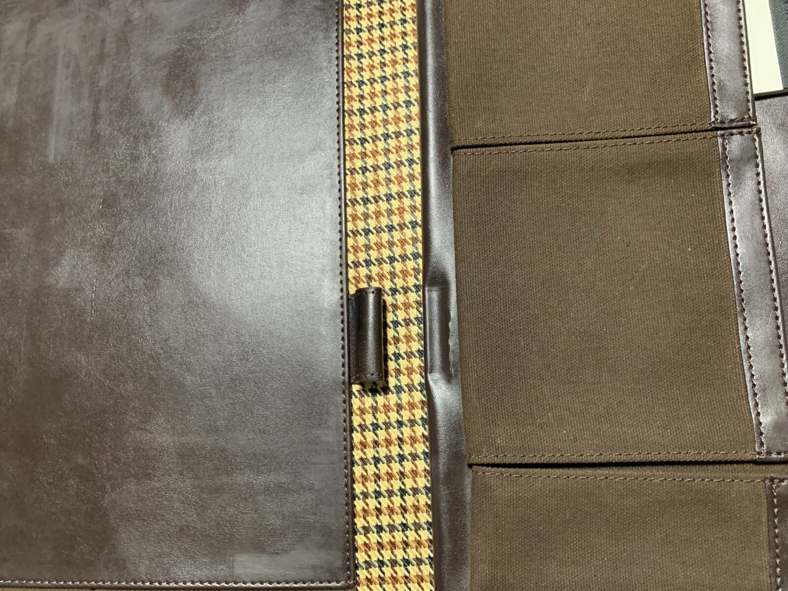 Cutter & Buck Classic Trifold Padfolio / Brown Leather INSTITUTO