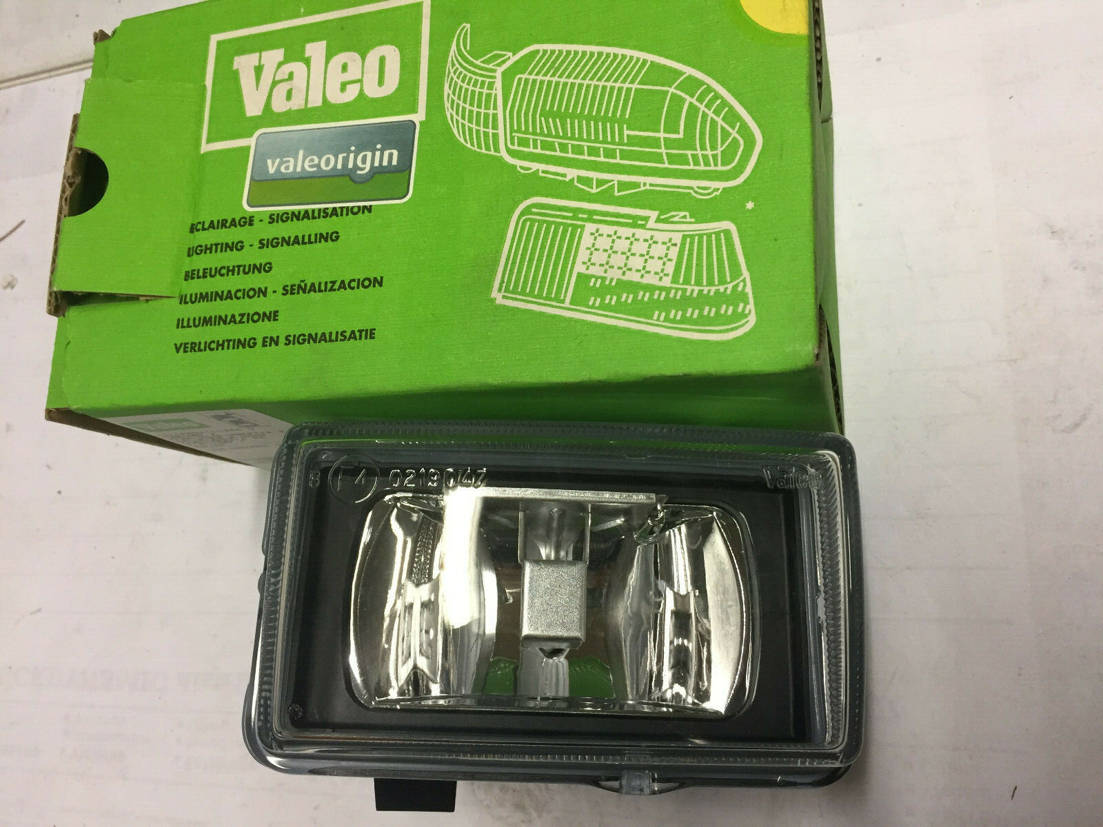Phare antibrouillard droit Valeo H1 pour rouler en Iveco Eurocargo par temps de brouillard