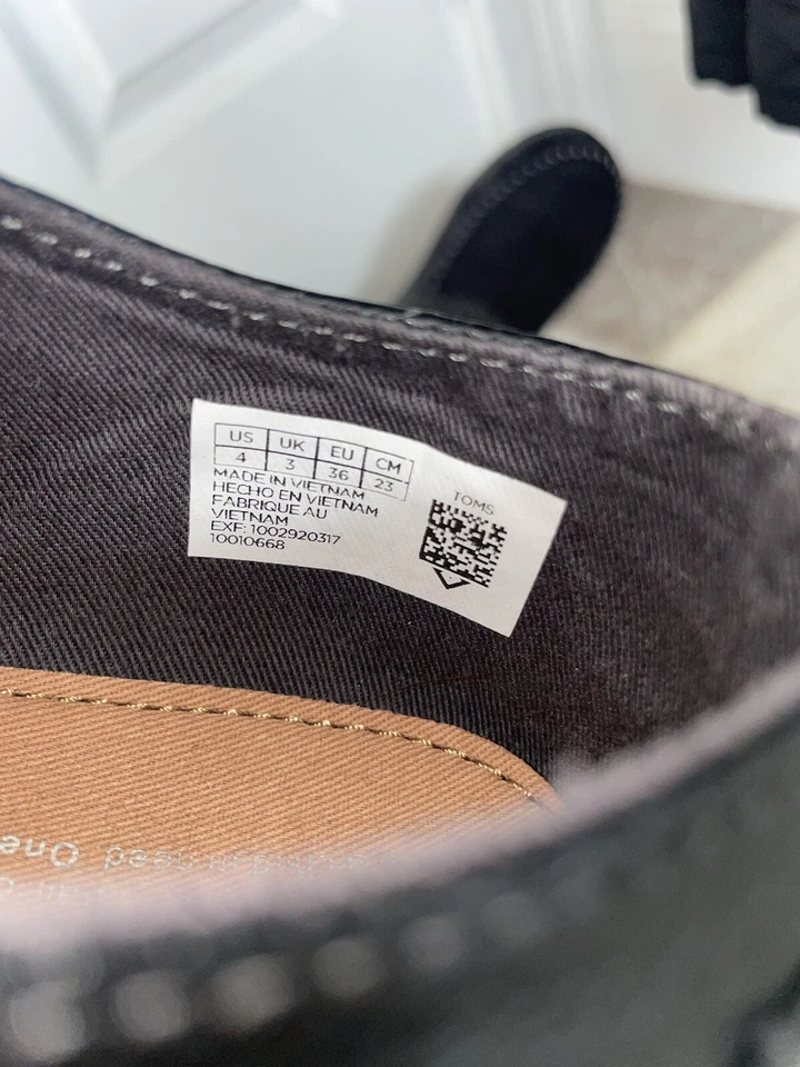 Zapatos de vestir Tom’s para niños talla 4Y Foto 4 de 4