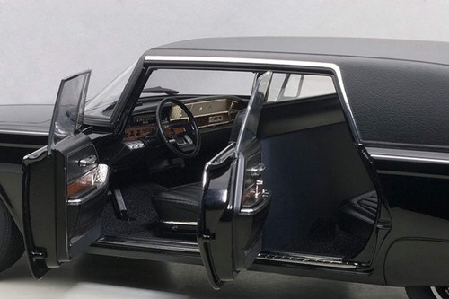 AUTOart Black Beauty della serie TV The Green Hornet 1:18 71546 - Foto 14 di 18