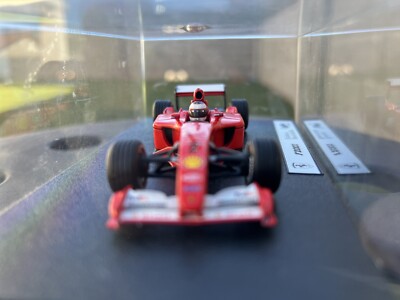 Hot Wheels 1/43 - F1 Ferrari F2001 Rubens Barrichello