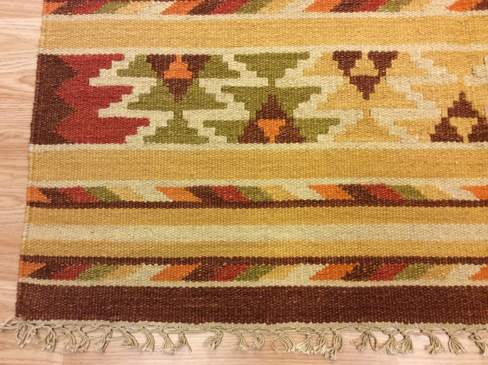 Antique look Hand-woven Tribal Kilim Rusty Beige 100% Wool Rug 122x177cm 50% OFF - Image 3 of 4