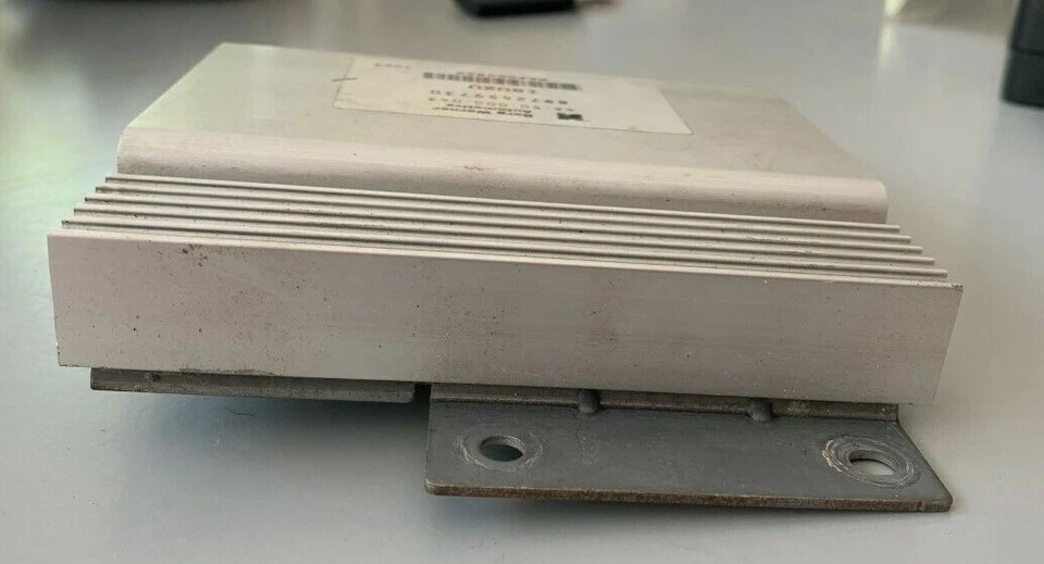 8972459730 2002 Isuzu Axiom 3,5 L AT 4X4 módulo de control de caja de transferencia Foto 3 de 4