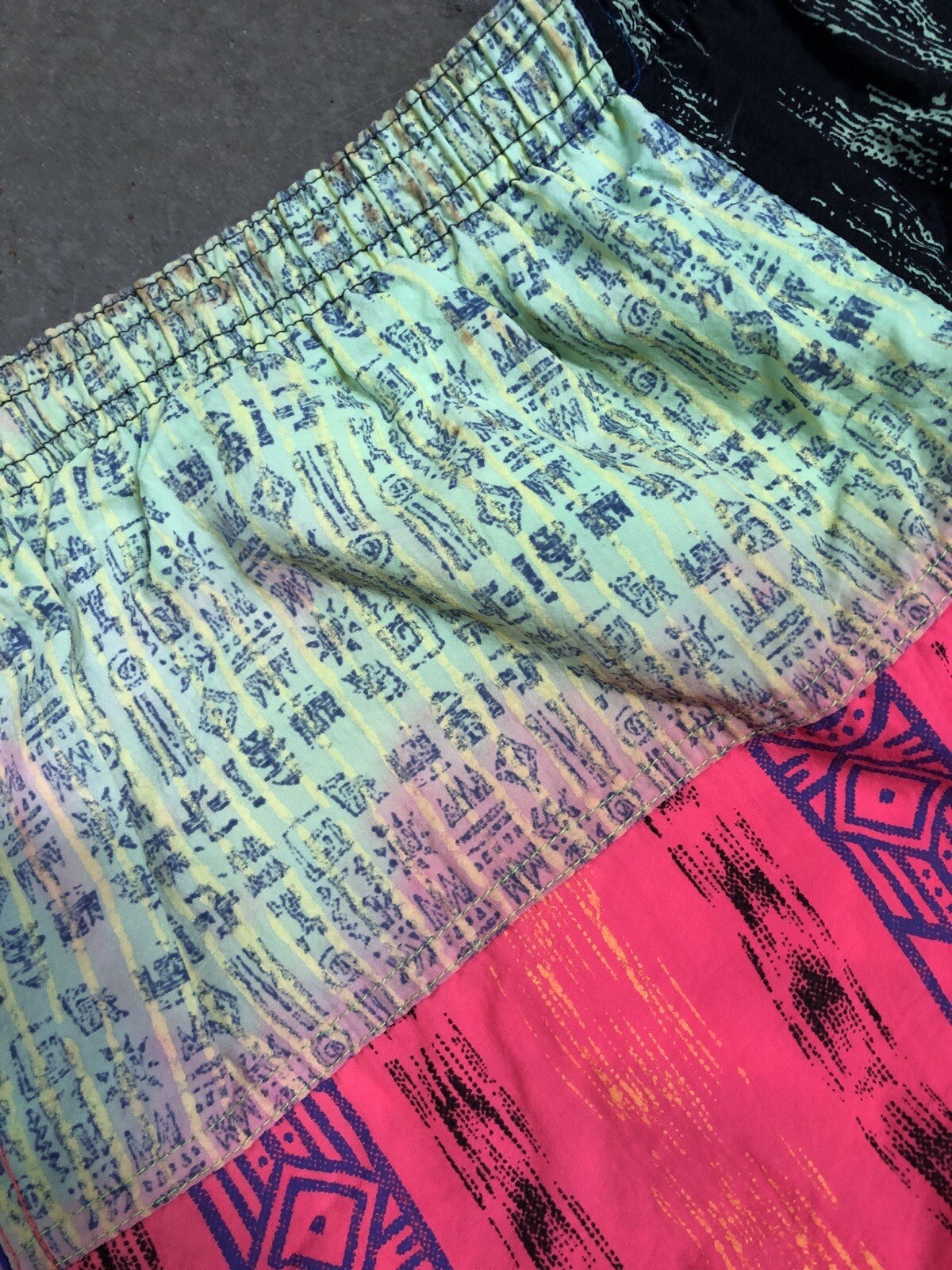 Vintage 80’s Express Surf Patch Work Abstract Tri… - image 7