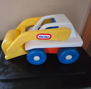 Vintage Little Tikes Frontend Loader Construction Truck