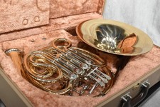 YAMAHA YHR-567GDB Horn Full Double with Case