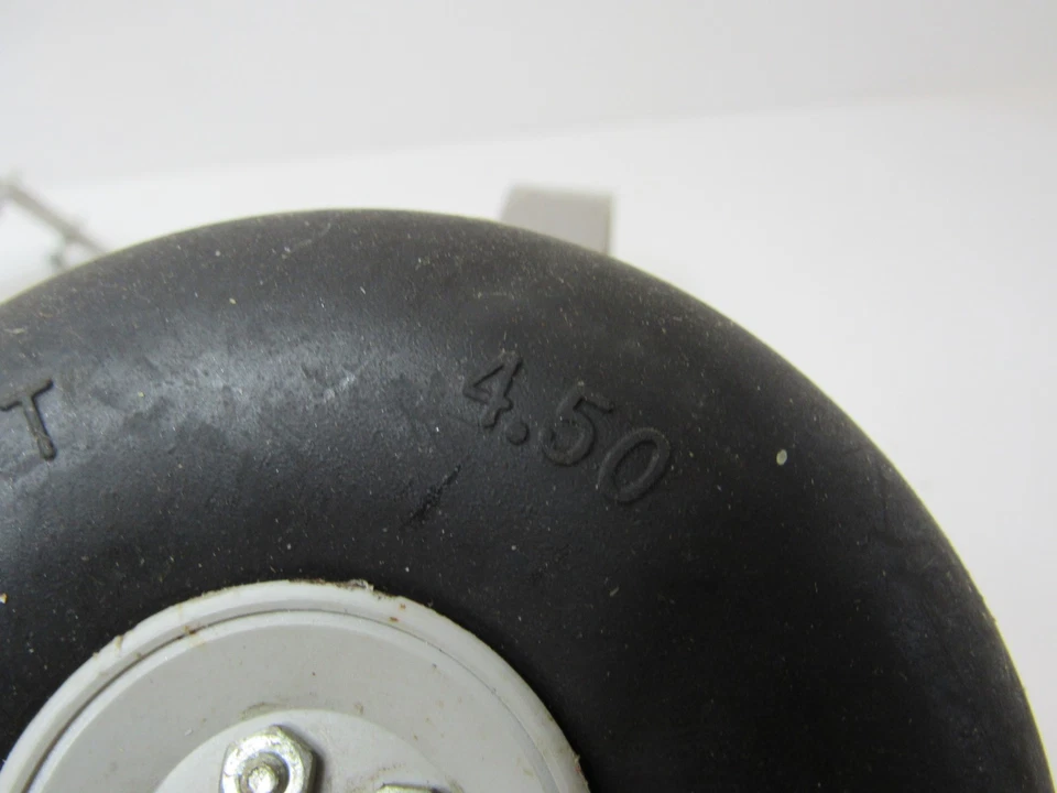 DU-BRO 4.5 Big Wheels Smooth Inflatable Tires RC Aircraft With Brackets  #P19 - Image 4 of 4