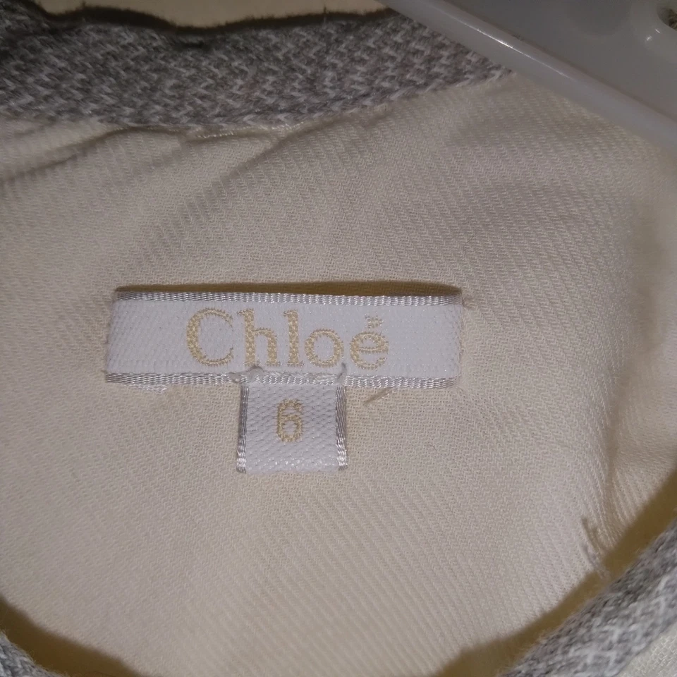 Chloe' girls ivory top with gray trim and gorgeous sleeves size 6 - Image 3 of 4