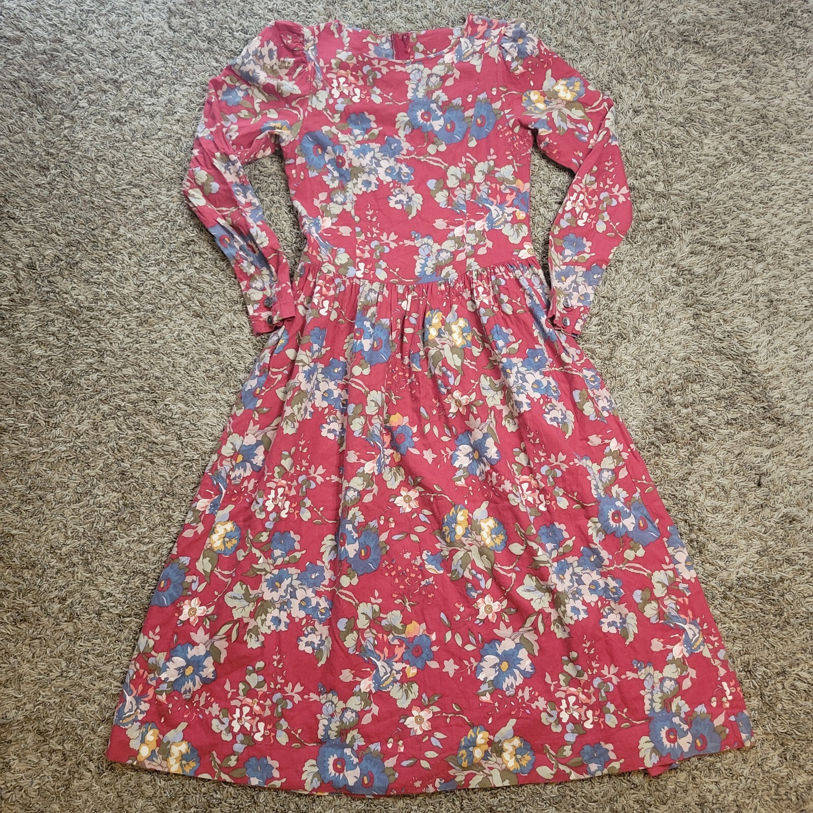 Picture 1 of 4
