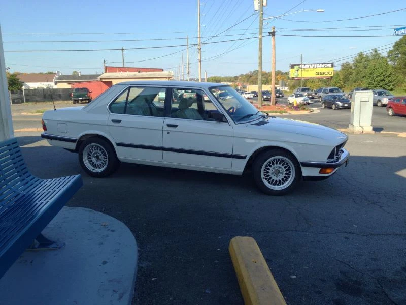 PAR DE SOPORTES AMORTIGUADORES PUNTAL SUPERIOR TRASERO URO 2 BMW E28 528e 533i 535i 535is Foto 4 de 4