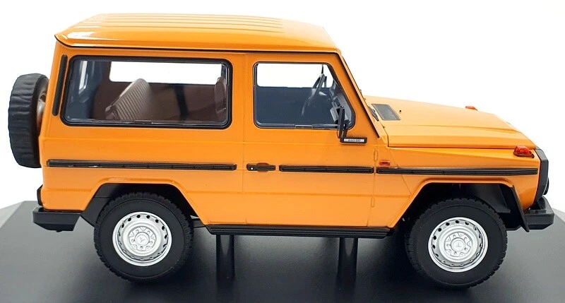 Minichamps 1/18 Scale Diecast 155 038000 - Mercedes-Benz G-Model SWB Orange - Imagen 4 de 4