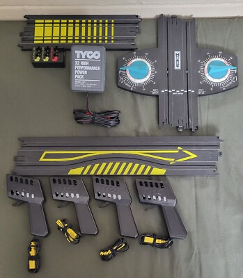 TYCO Slot Car Set Lap Counter  5842 Terminal 5832 Squeeze 5872 Power Trigger Gun