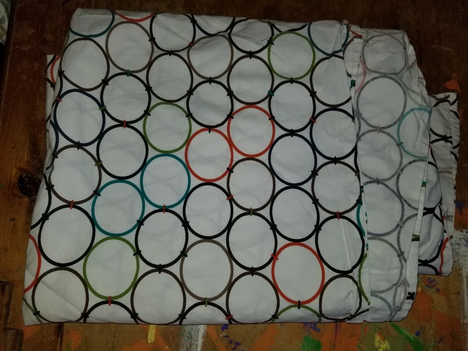 Pottery Barn Teen "Modern Circles" Twin Flat Sheet - Image 2 of 3