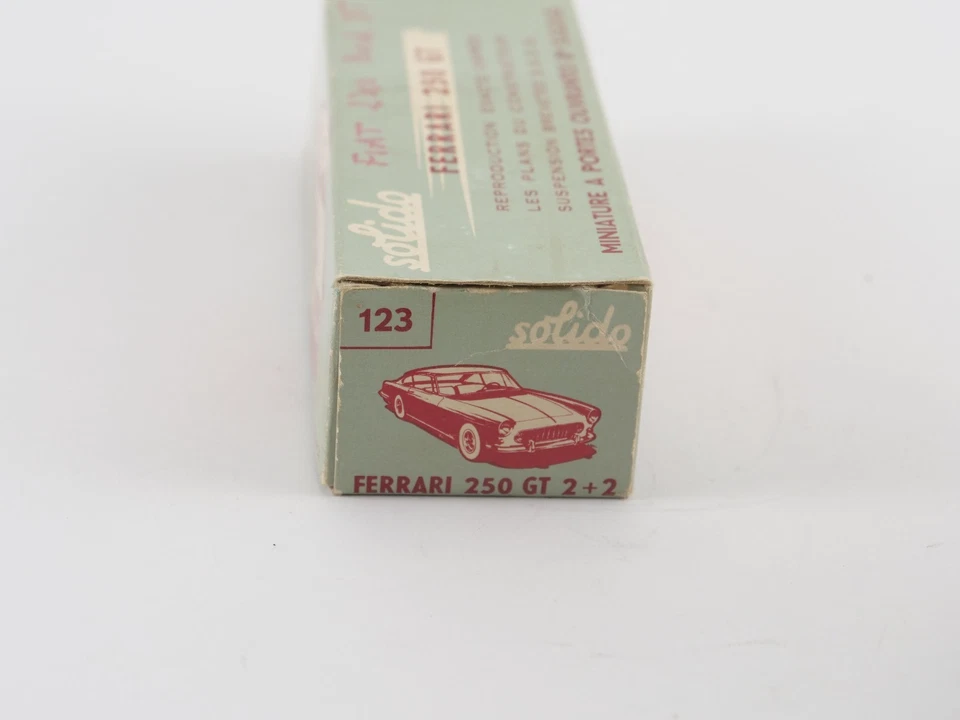 Solido N° 123 Ferrari 250 GT 2+2 Mai Giocato In Scatola 1/43 - Immagine 4 di 4