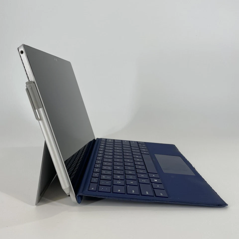 Microsoft Surface Pro 4 12.3 Silver i7-6650U 2.20GHz 16GB 256GB BUNDLE - Image 3 of 4