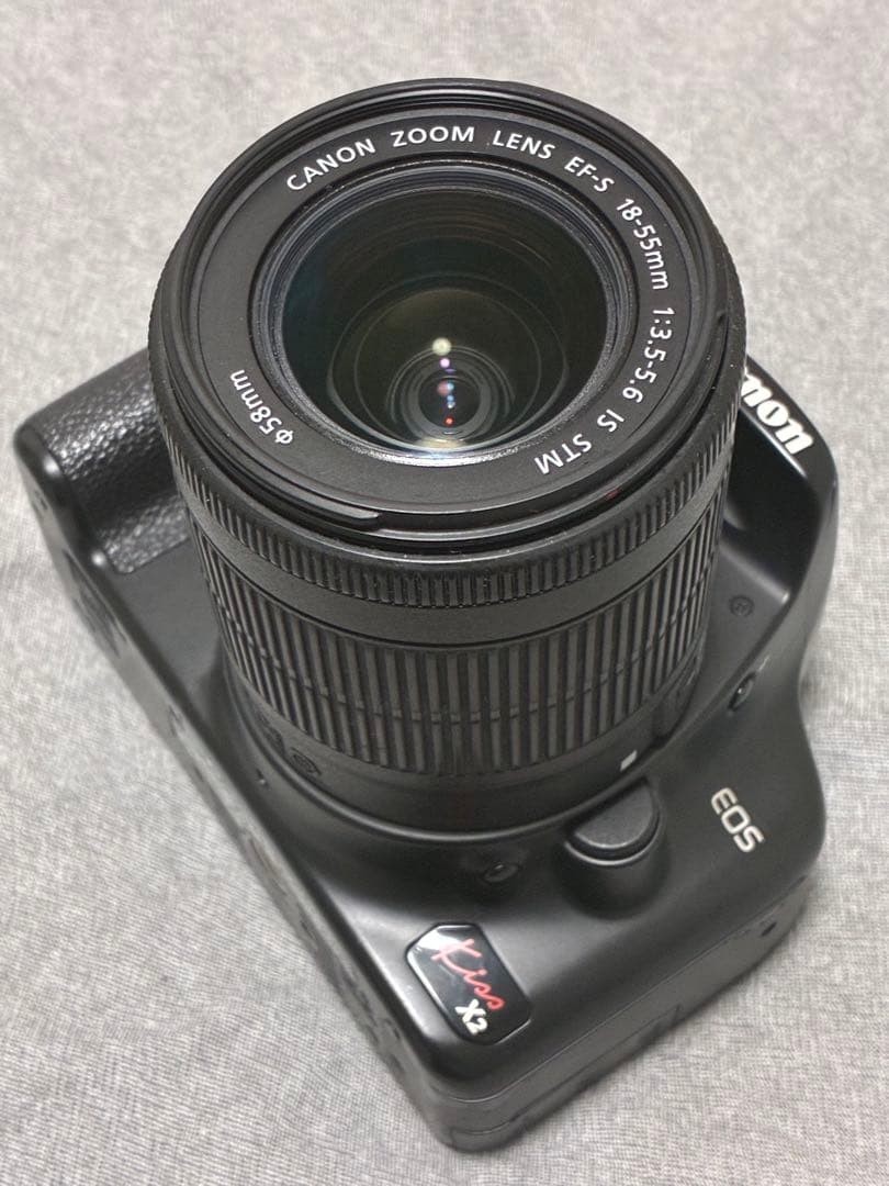 Canon EOS Kiss X2 DSLR Camera with 18-55mm Lens Excellent