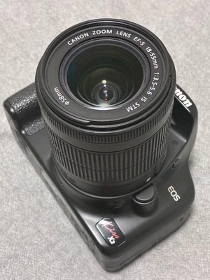 Canon EOS Kiss X2 DSLR Camera with 18-55mm Lens Excellent