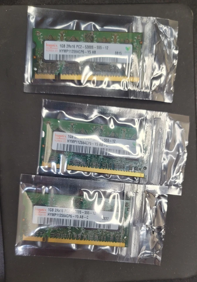3x Hynix 1GB 2Rx16 PC2-5300S DDR2-667MHz SO-DIMM Laptop Memory HYMP112S64CP6-Y5 - Image 3 of 3