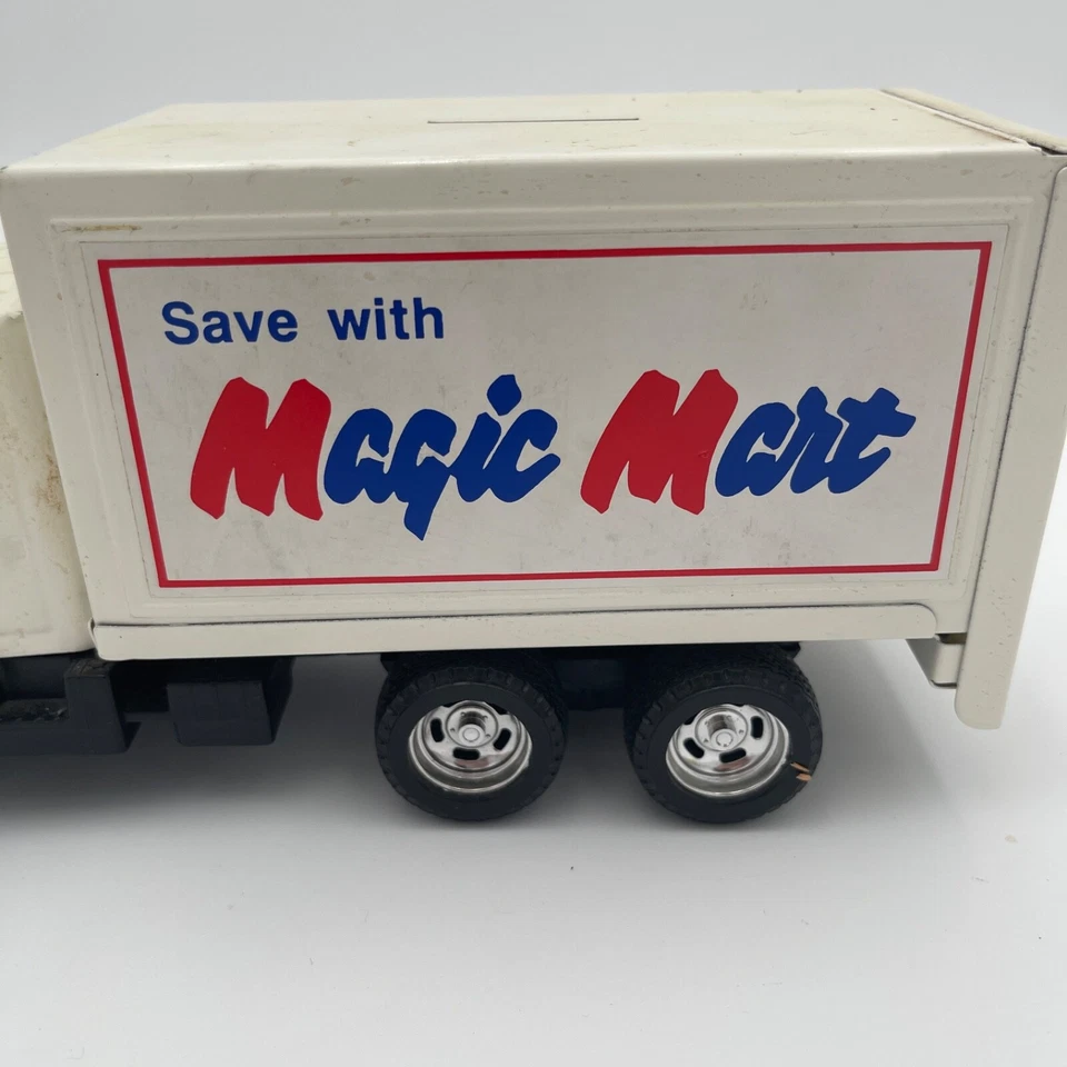 Camión de reparto Magic Mart ERTL International Cab de colección escaso banco fundido a presión EE. UU. Foto 4 de 4