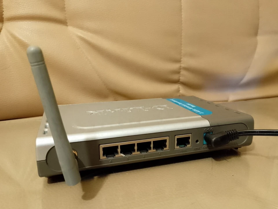 D-Link DI-614+  2.4 GHZ Wireless Broadband Router 22 Mbps - Bild 4 von 4
